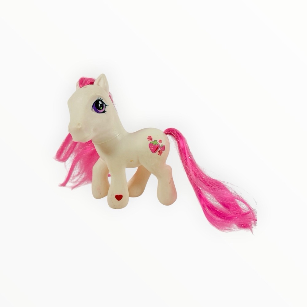 G3 Hasbro My Little Pony STRAWBERRY SWIRL white with strawberries
